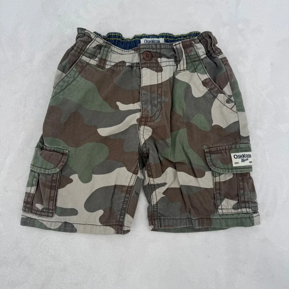 OshKosh B'gosh 2010 Kids Camo Cargo Shorts Green Brown Size 3T Adjustable Waist